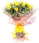 send Fresh Floral Greeting Bunch Of 10 Yellow Roses delivery